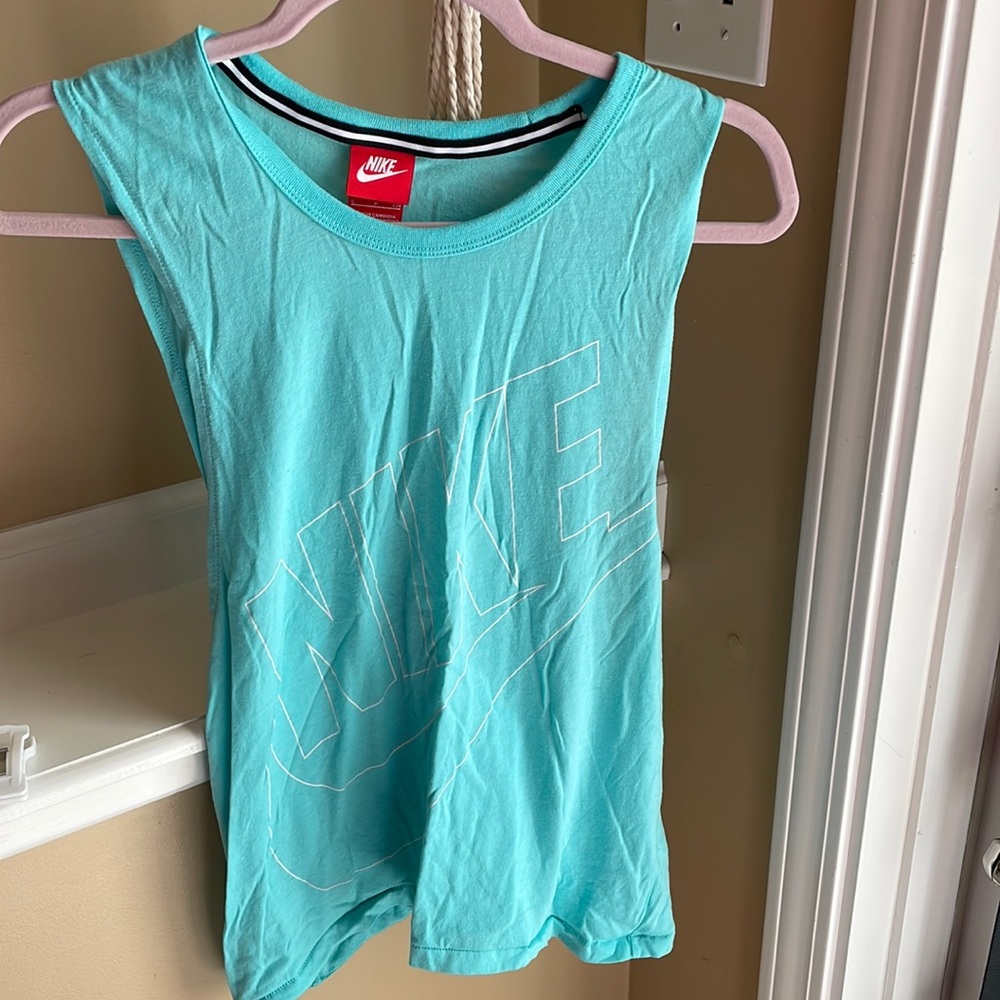Nike tank
